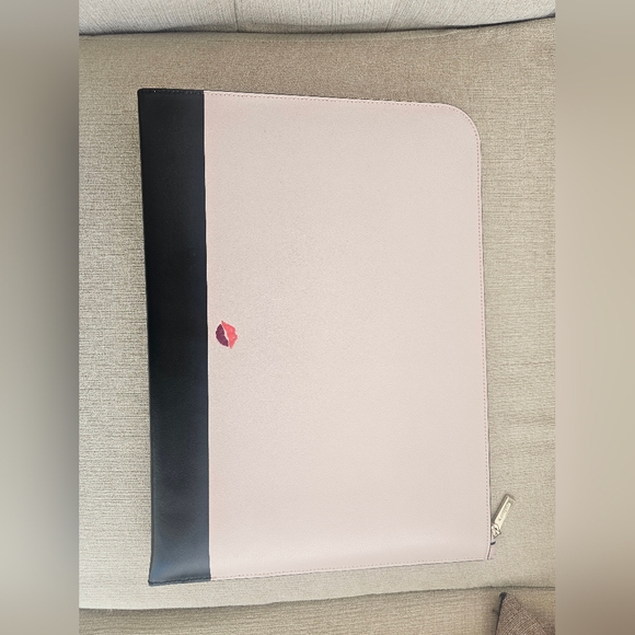 Authentic Kate Spade Laptop sleeve - Picture 2 of 7